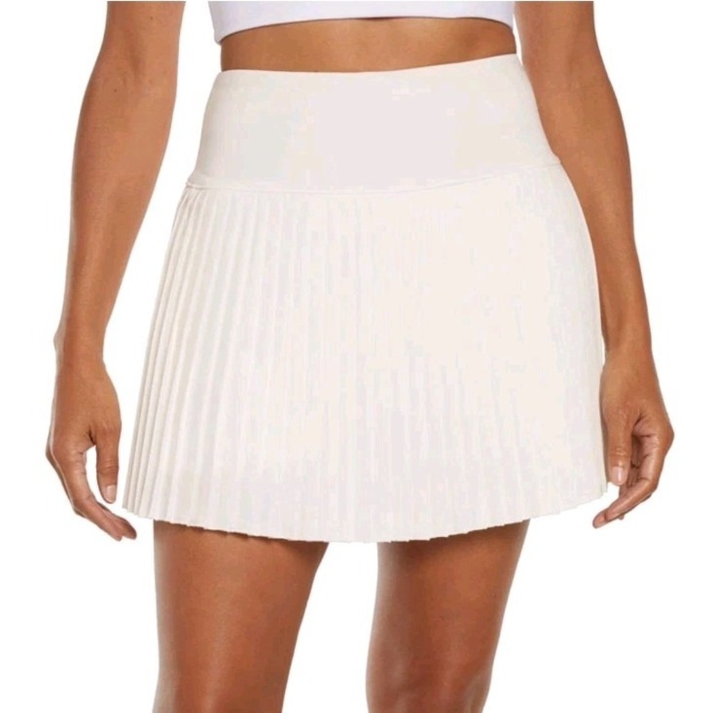 GapFit Women's M Pleated Skort Size Medium White New NWT Gap Side Pocket